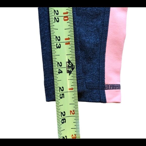 calvin Klein Capris EUC - Picture 9 of 11